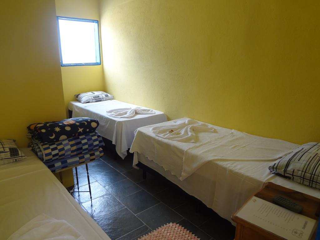 Pousada B & B Águas de Lindóia Quarto foto